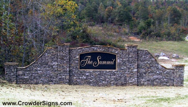 The Summit Main Entrance Sign