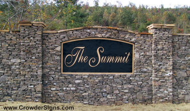 The Summit Main Entrance Sign