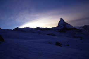 matterhorn_twilight01.jpg (52435 bytes)